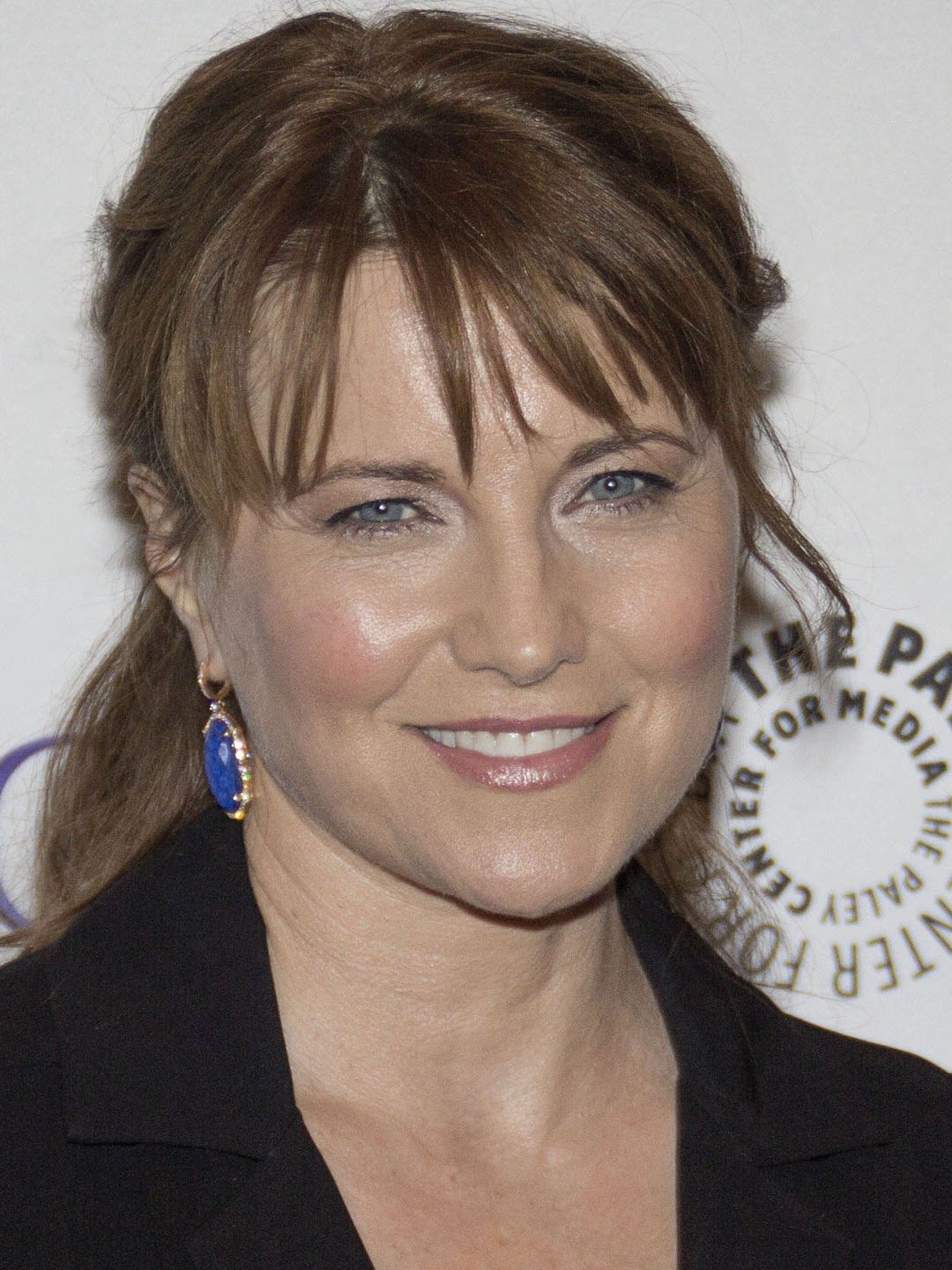 How tall is Lucy Lawless?